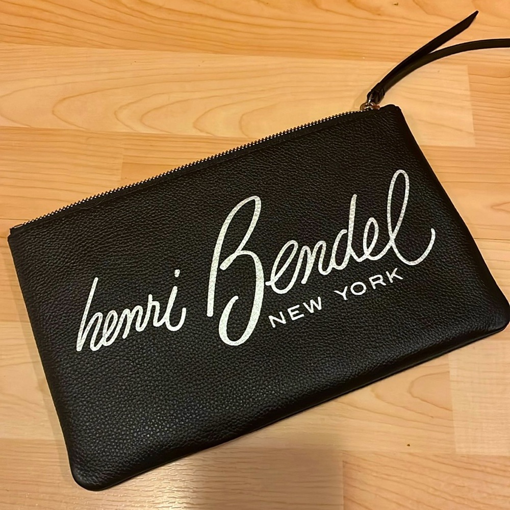 Henri Bendel New York Black makeup Bag clutch purse NEW